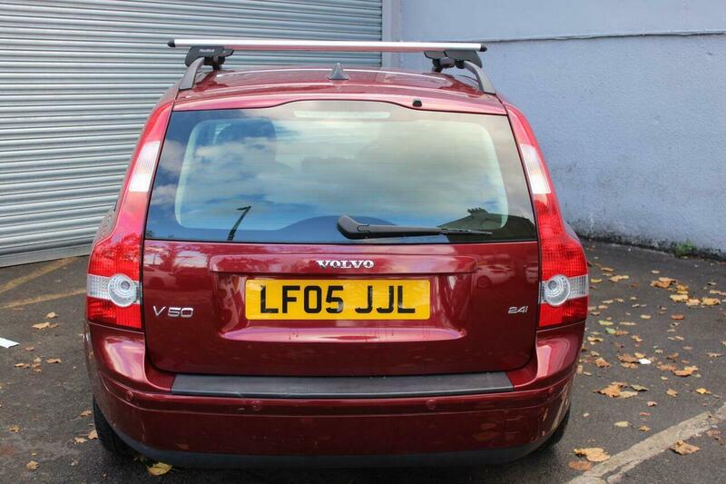 Used Volvo V50 2005 for sale - 76368347: Photo 9