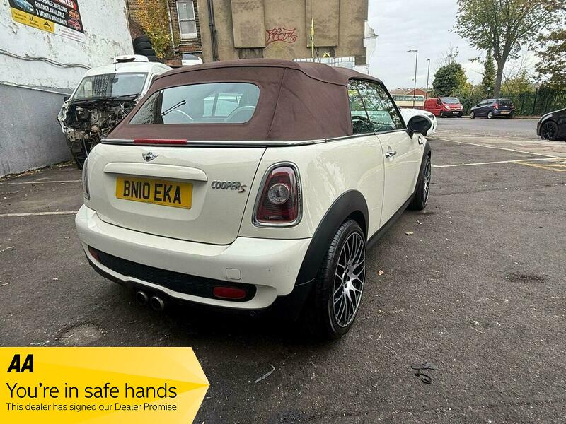Used MINI Convertible 2010 for sale - 76323867: Photo 11