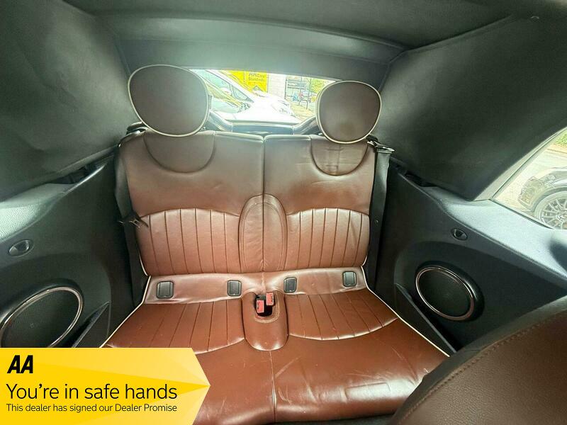 Used MINI Convertible 2010 for sale - 76323867: Photo 15