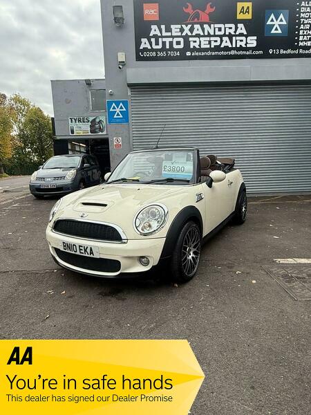 Used MINI Convertible 2010 for sale - 76323867: Photo 3