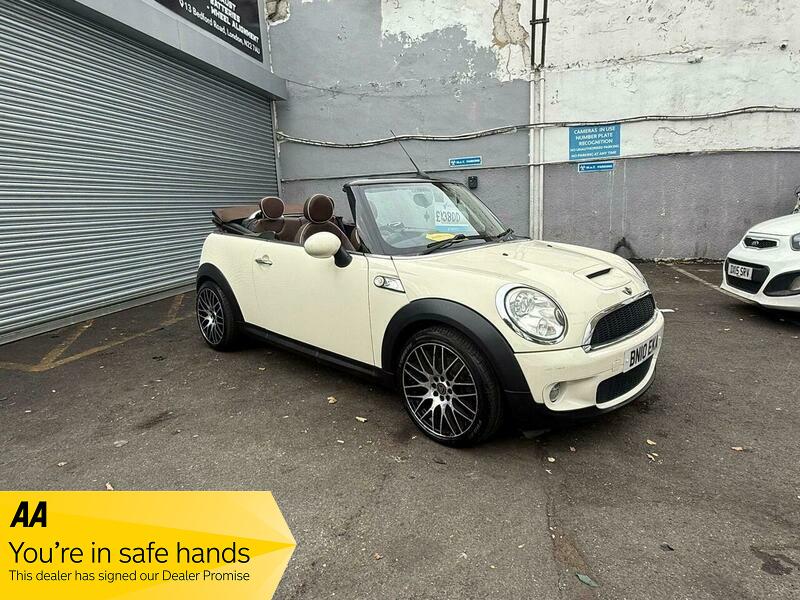 Used MINI Convertible 2010 for sale - 76323867: Photo 5