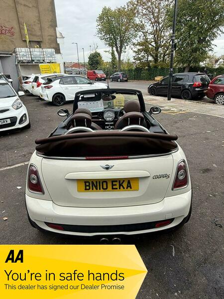 Used MINI Convertible 2010 for sale - 76323867: Photo 8