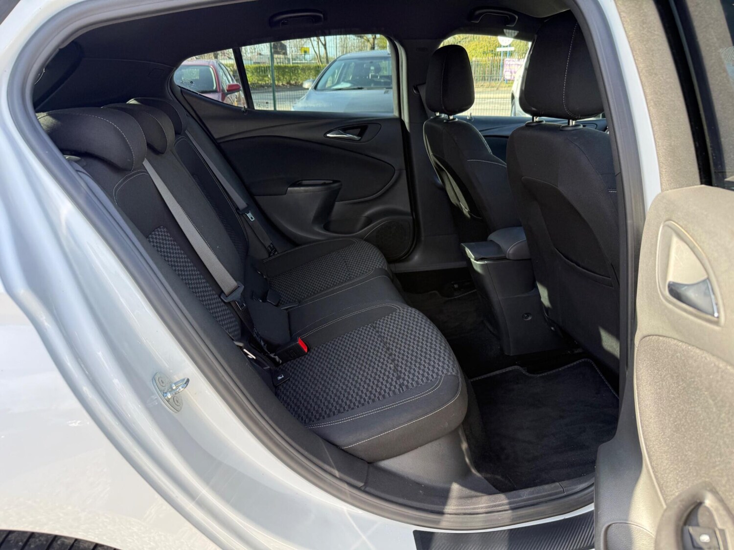 Used Vauxhall Astra for sale - 78147950: Photo 27