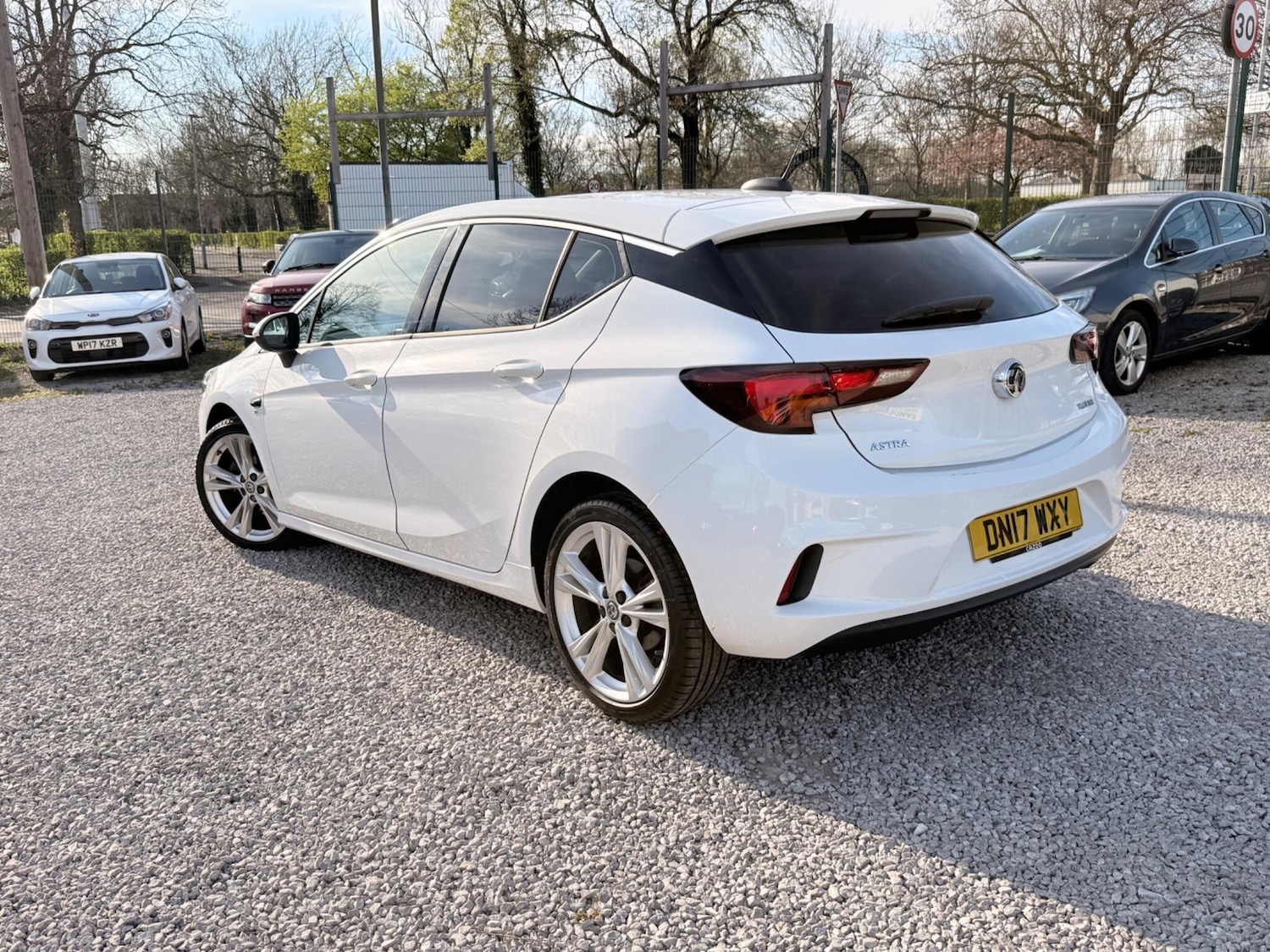 Used Vauxhall Astra for sale - 78147950: Photo 3