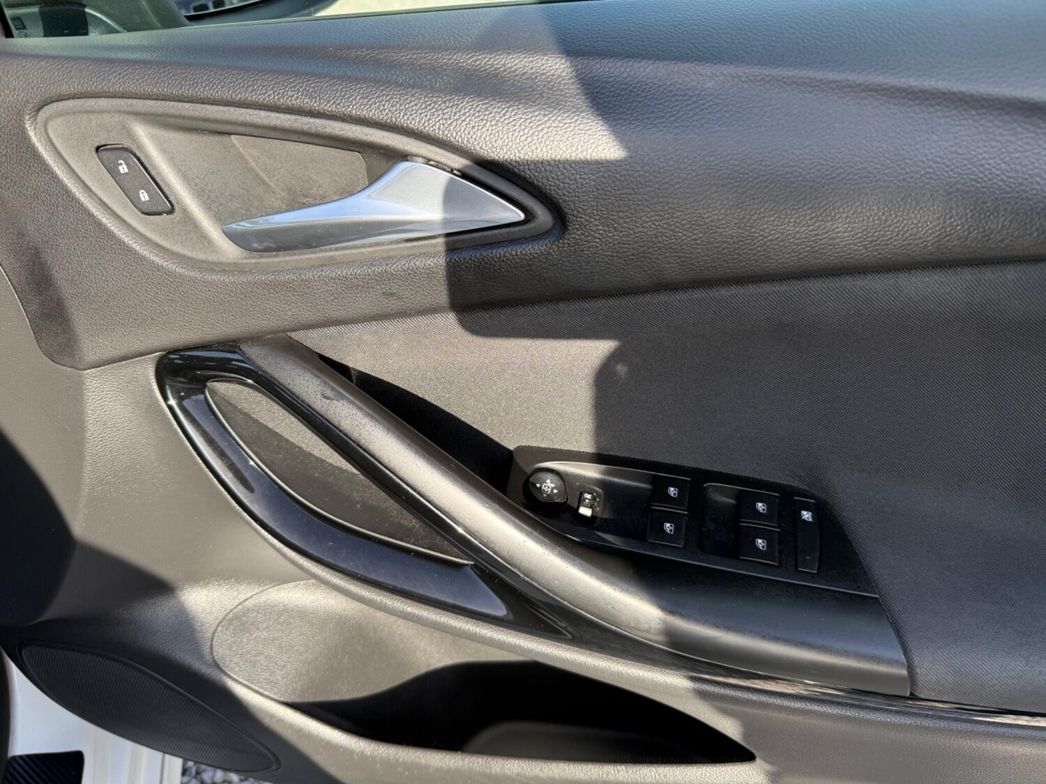 Used Vauxhall Astra for sale - 78147950: Photo 31