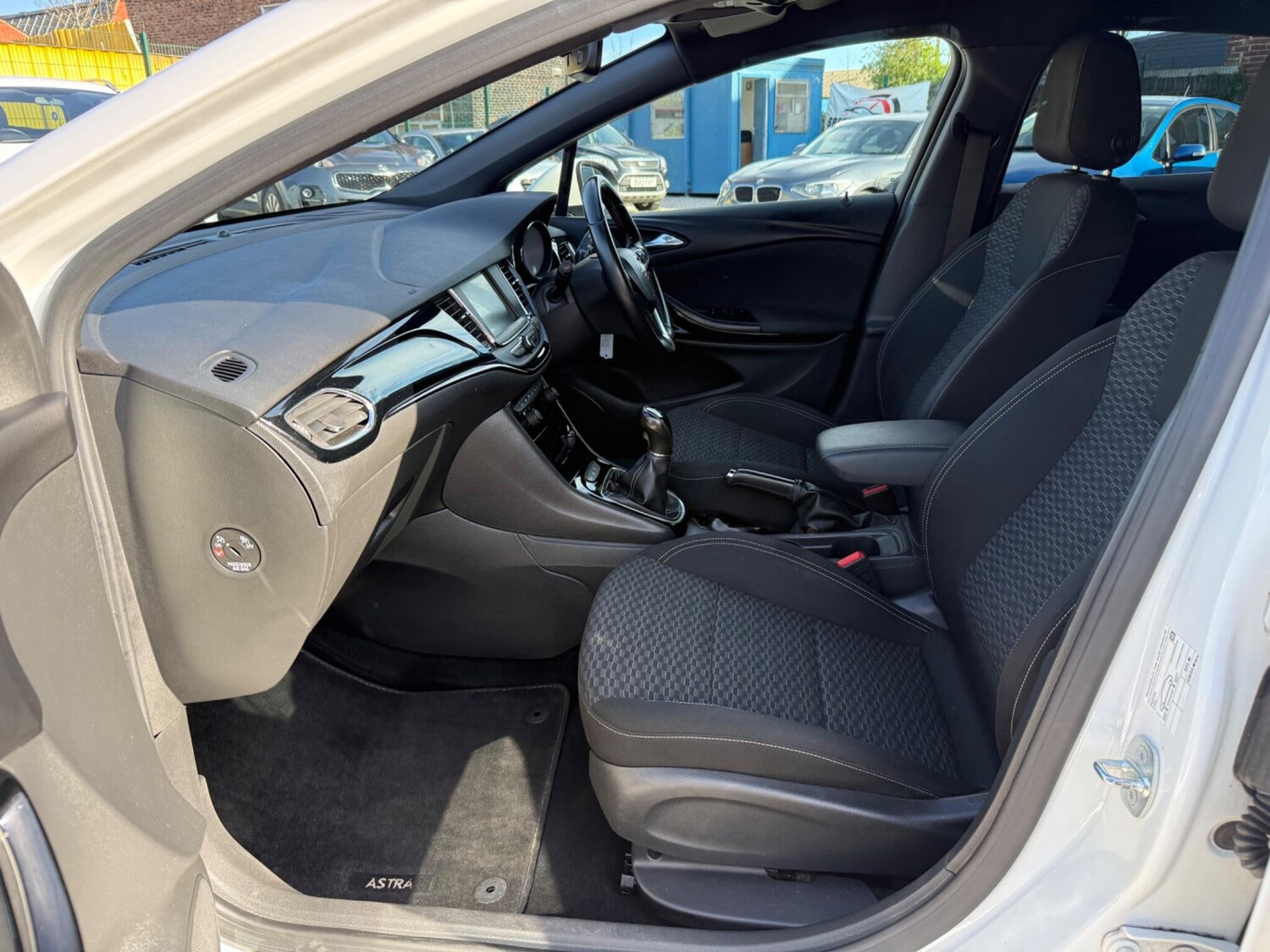 Used Vauxhall Astra for sale - 78147950: Photo 6