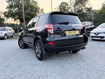 Used Toyota RAV4 2011 for sale - 79291820: Photo