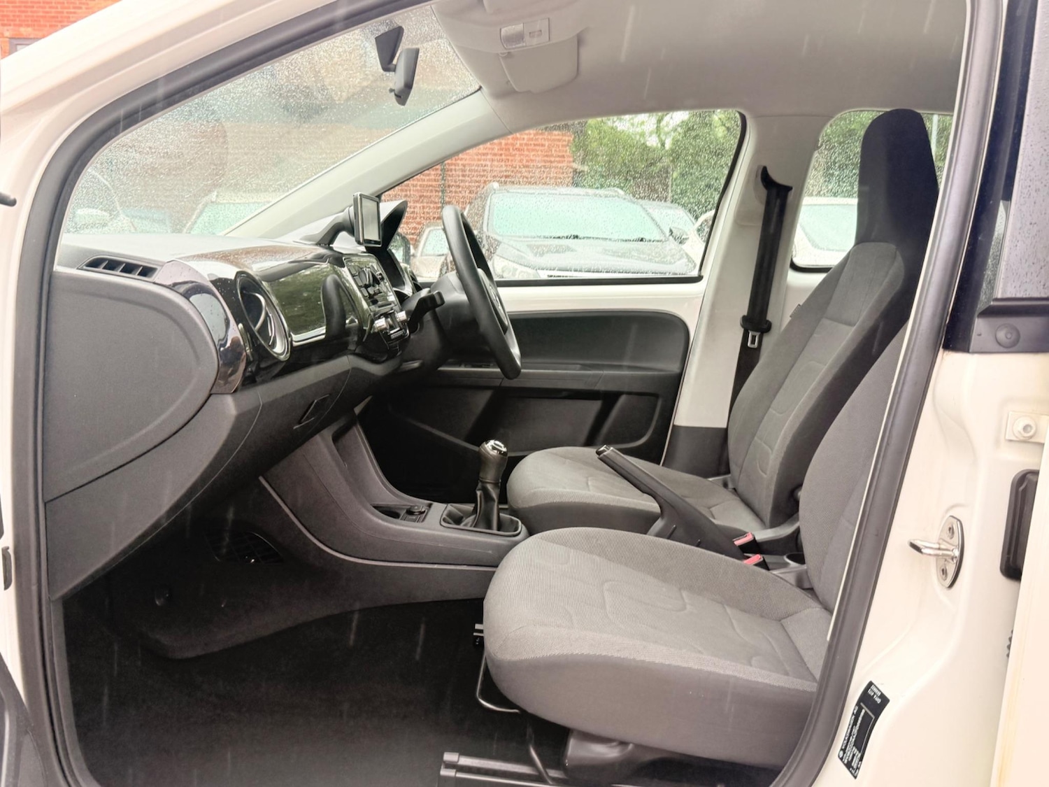 Used Volkswagen up! for sale - 76728609: Photo 6