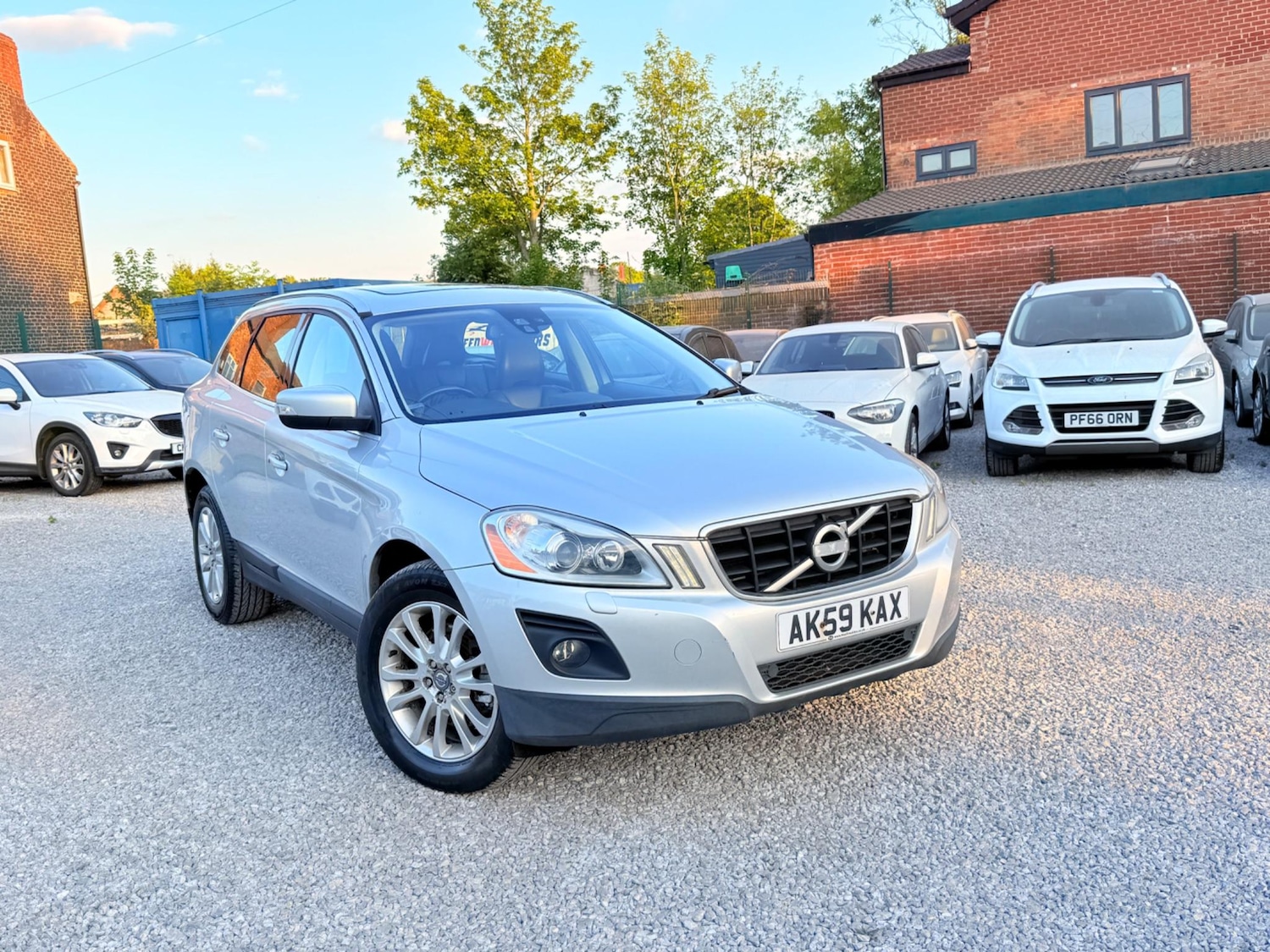 Used Volvo XC60 2009 for sale - 76744864: Photo 1