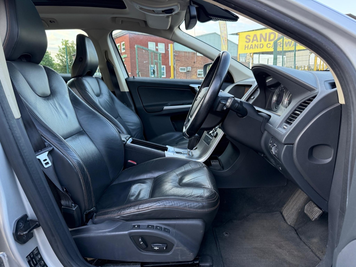 Used Volvo XC60 2009 for sale - 76744864: Photo 28