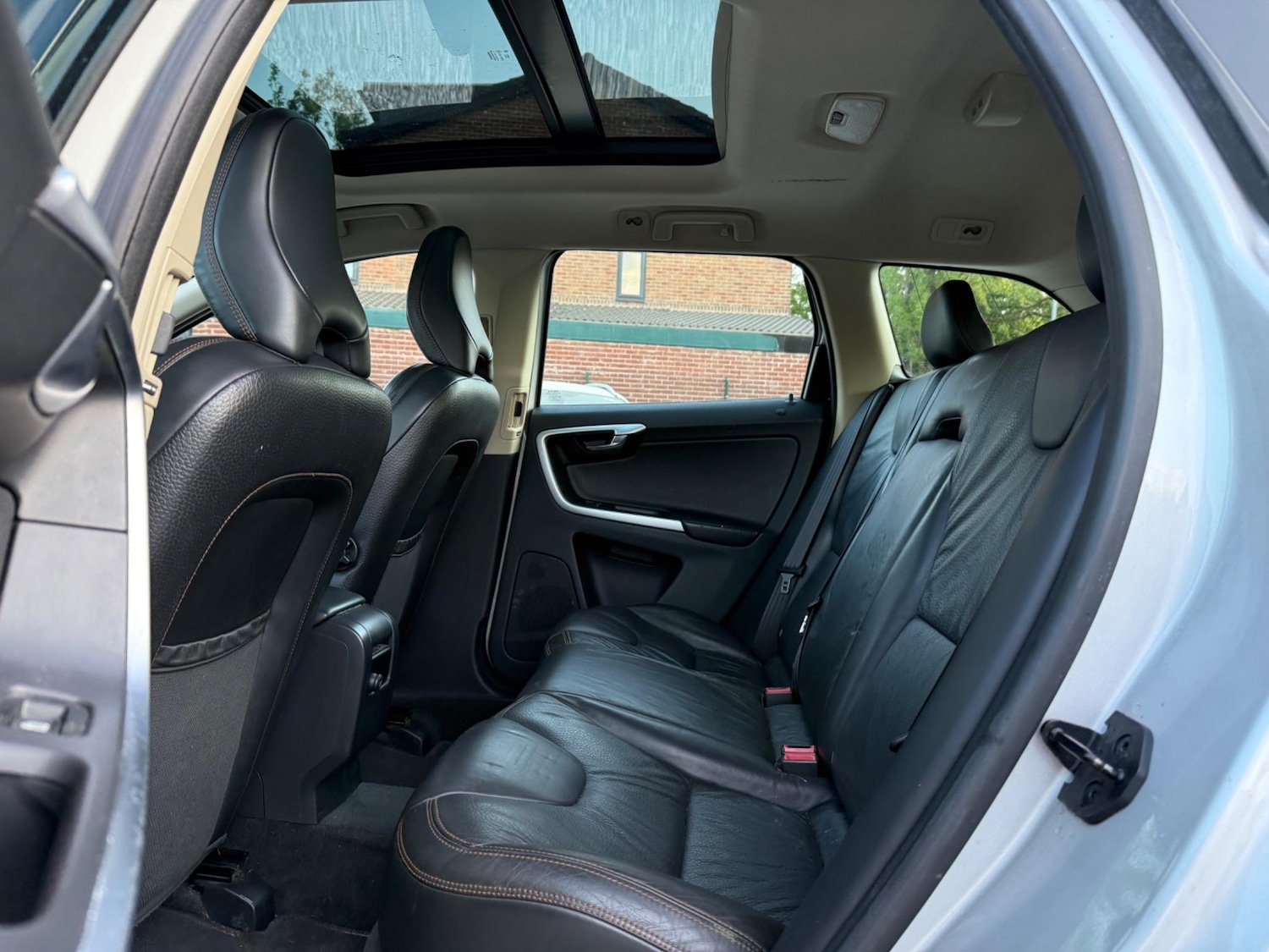 Used Volvo XC60 2009 for sale - 76744864: Photo 31