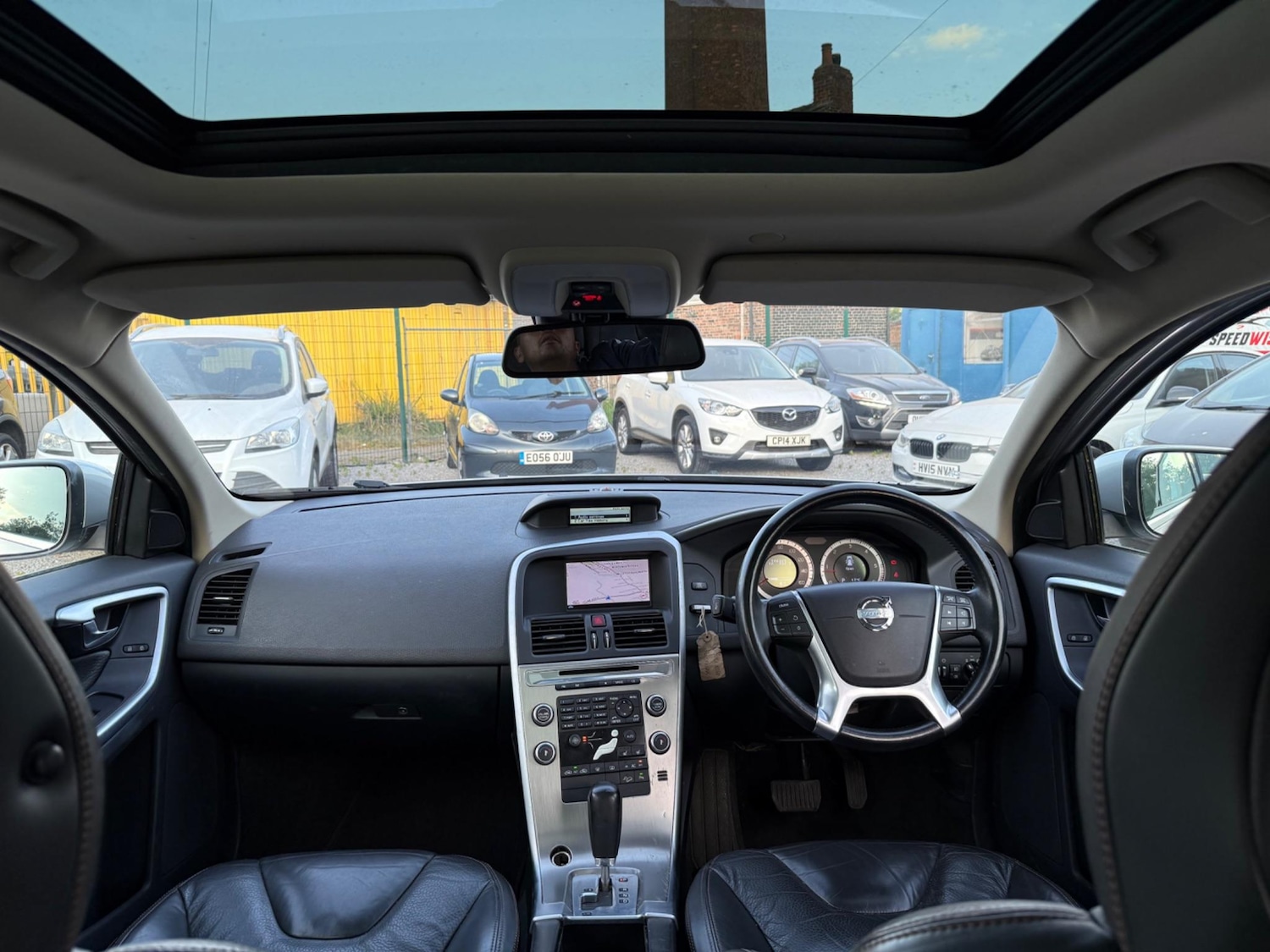 Used Volvo XC60 2009 for sale - 76744864: Photo 4