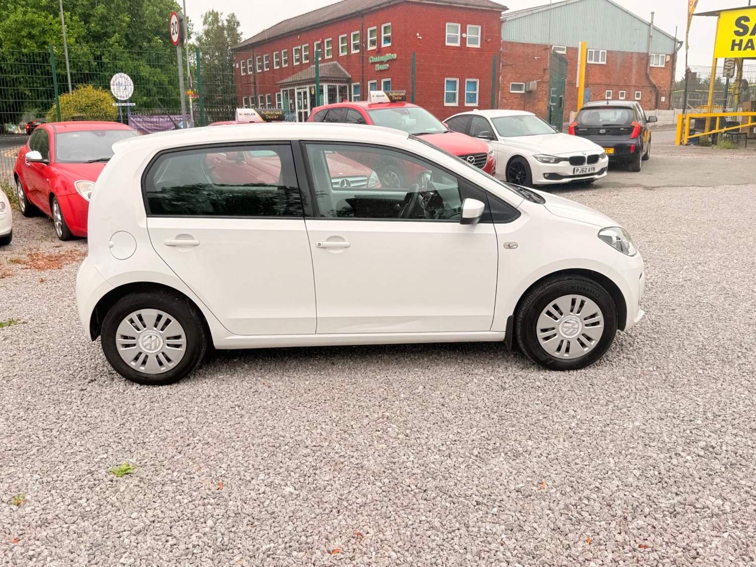 Used Volkswagen up! 2015 for sale - 76995678: Photo 11