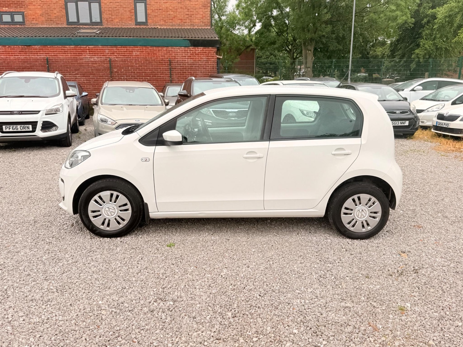 Used Volkswagen up! 2015 for sale - 76995678: Photo 18