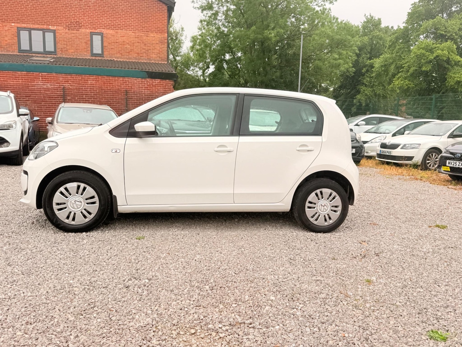 Used Volkswagen up! 2015 for sale - 76995678: Photo 19