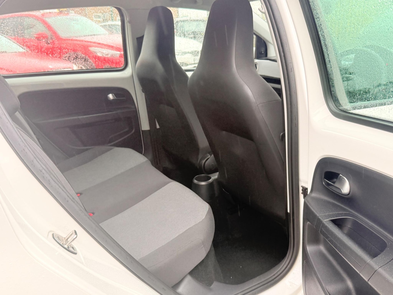 Used Volkswagen up! 2015 for sale - 76995678: Photo 27