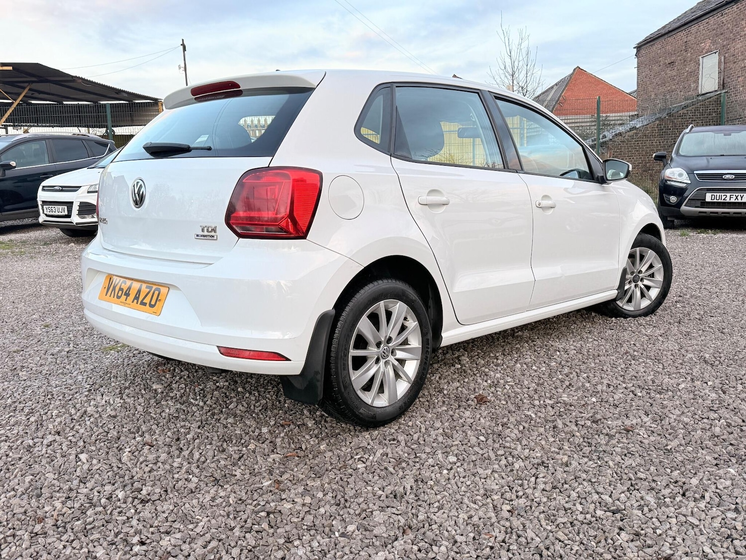 Used Volkswagen Polo 2014 for sale - 76935918: Photo 2