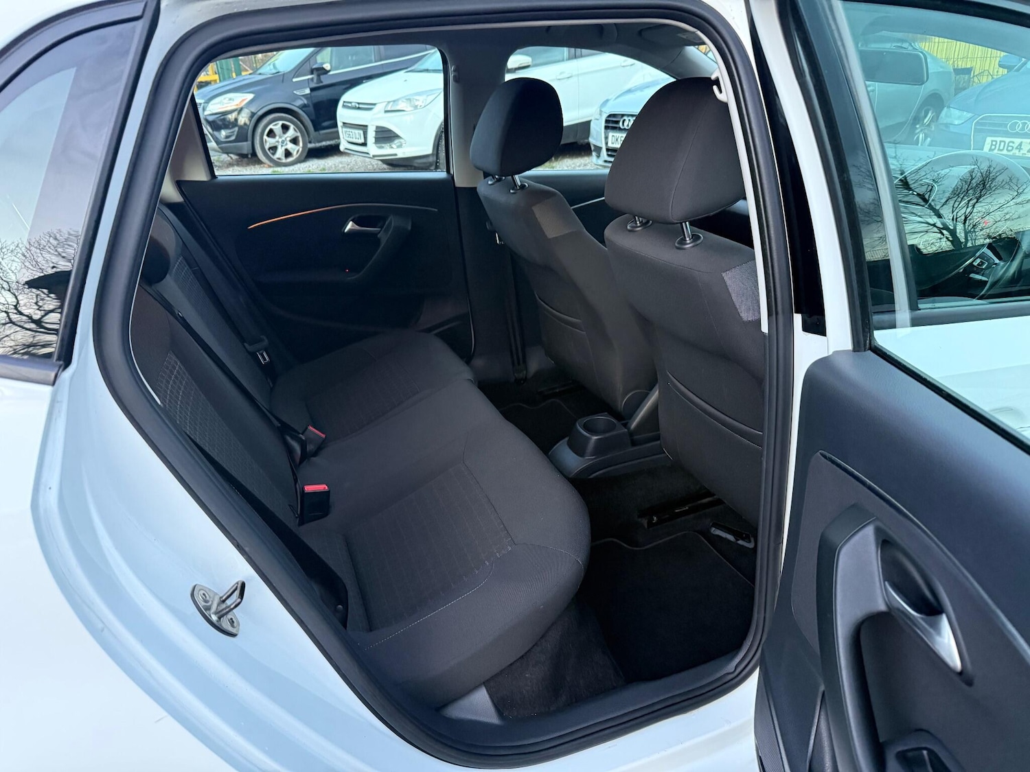 Used Volkswagen Polo 2014 for sale - 76935918: Photo 24