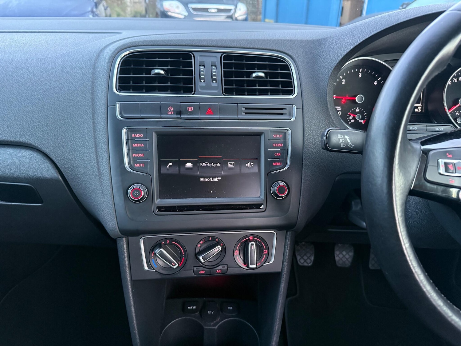 Used Volkswagen Polo 2014 for sale - 76935918: Photo 33