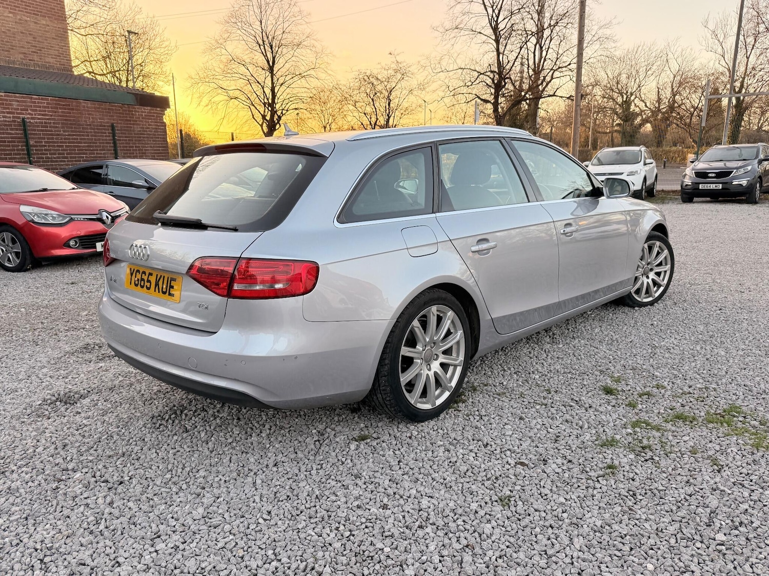 Used Audi A4 Avant for sale - 76728836: Photo 2