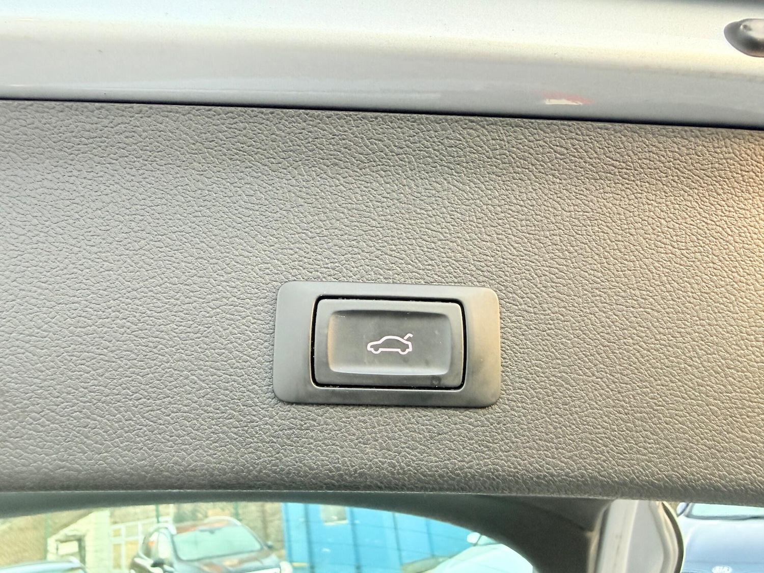 Used Audi A4 Avant for sale - 76728836: Photo 32