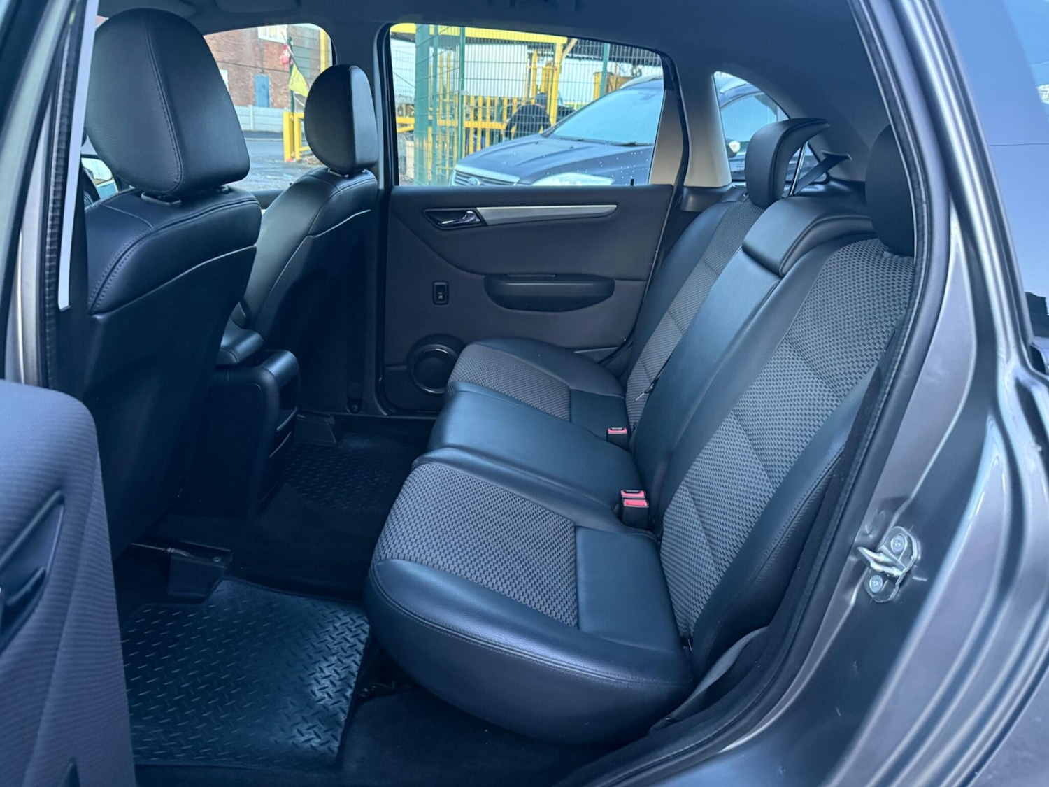 Used Mercedes-Benz B Class 2009 for sale - 77266625: Photo 10