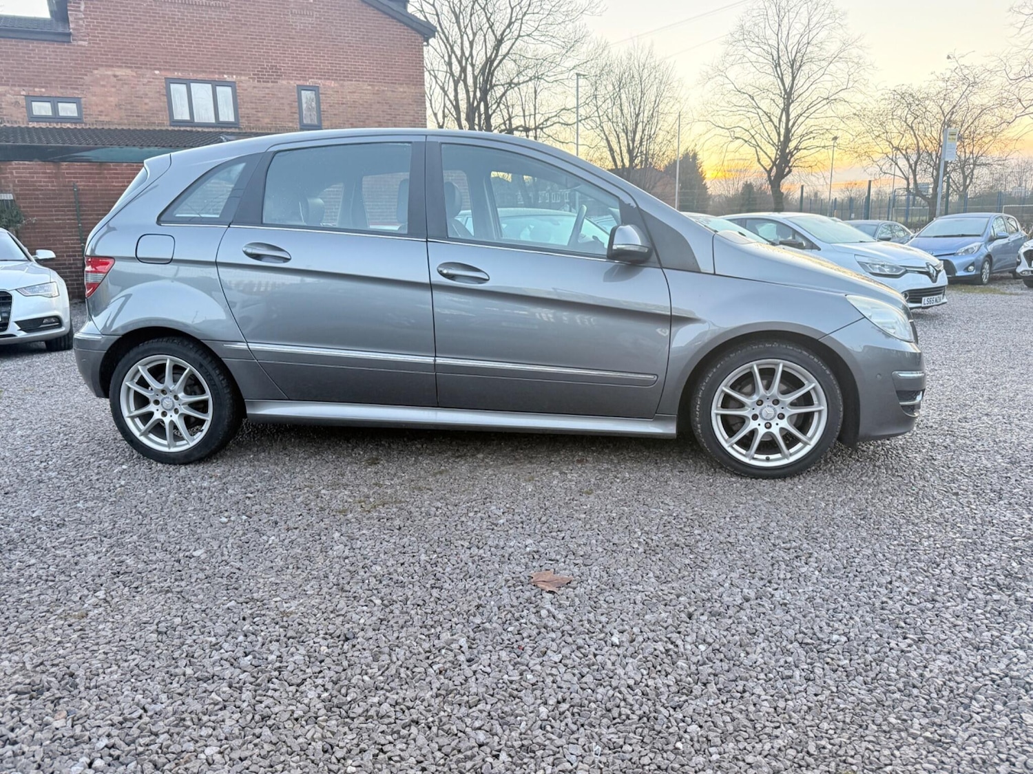 Used Mercedes-Benz B Class 2009 for sale - 77266625: Photo 17