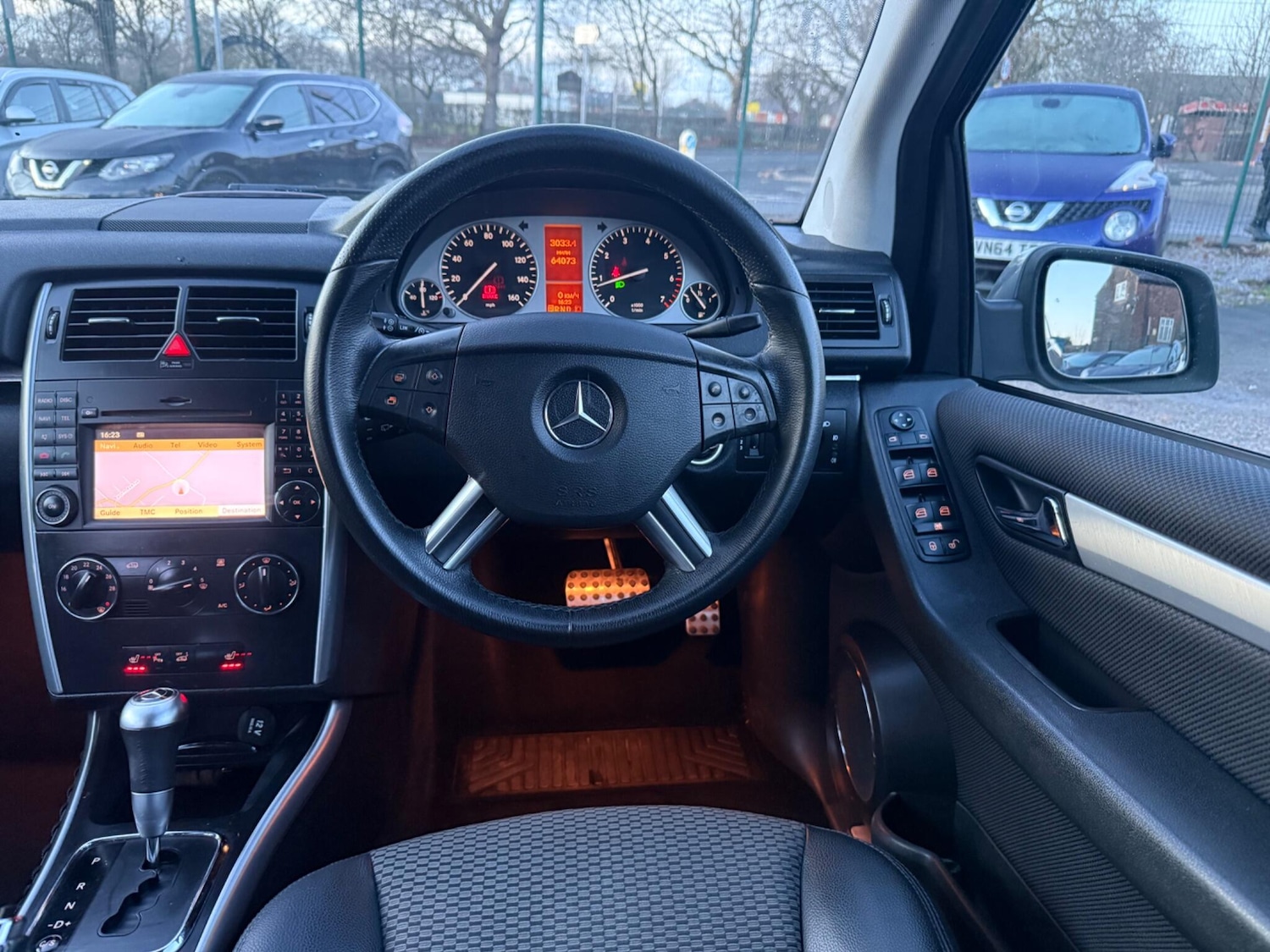 Used Mercedes-Benz B Class 2009 for sale - 77266625: Photo 31