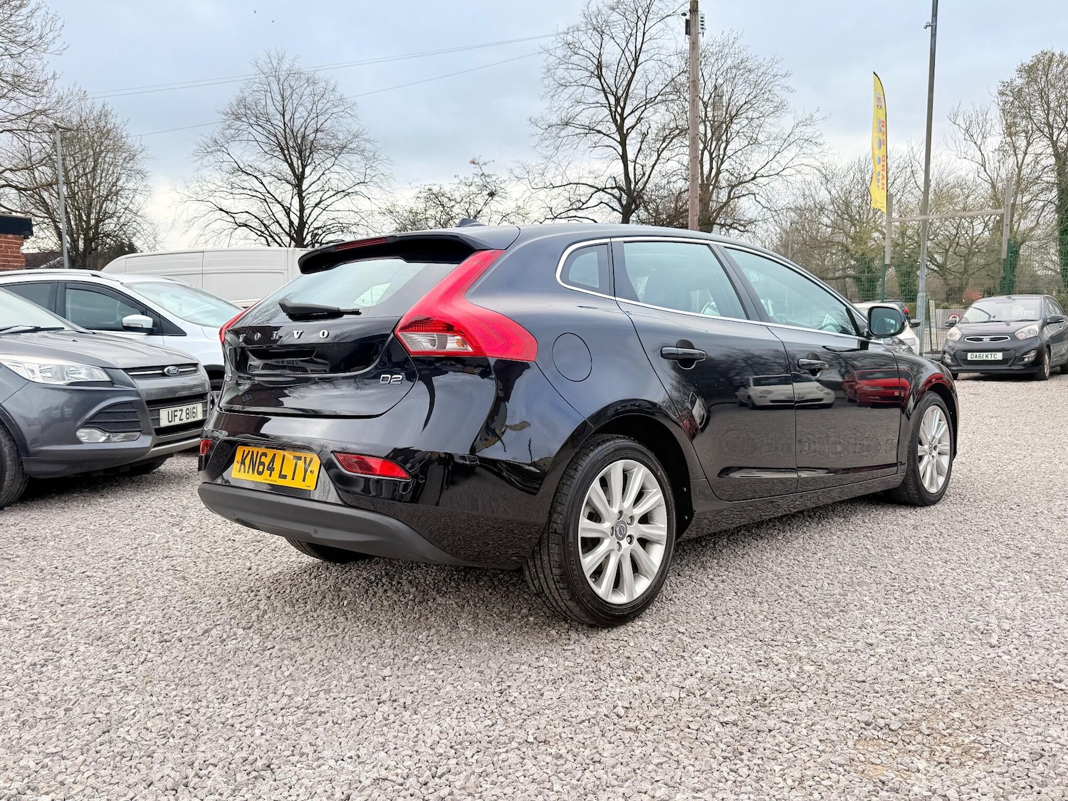 Used Volvo V40 2014 for sale - 77091730: Photo 14