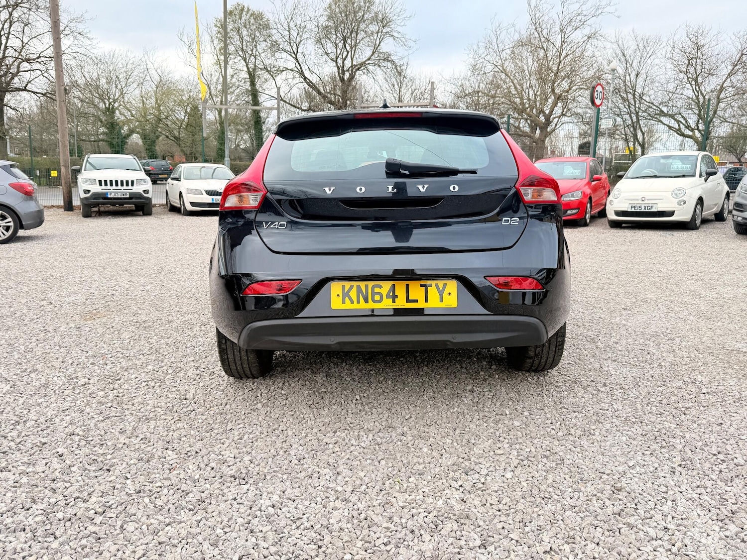 Used Volvo V40 2014 for sale - 77091730: Photo 15