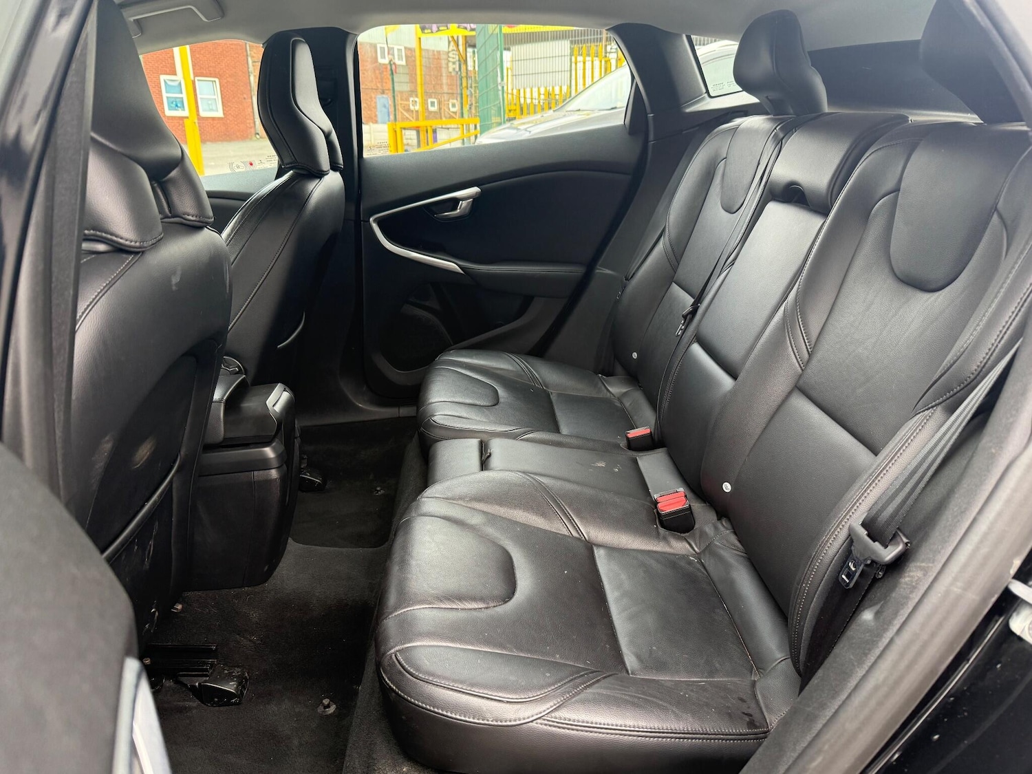 Used Volvo V40 2014 for sale - 77091730: Photo 26