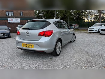 Used Vauxhall Astra 2013 for sale - 79847199: Photo