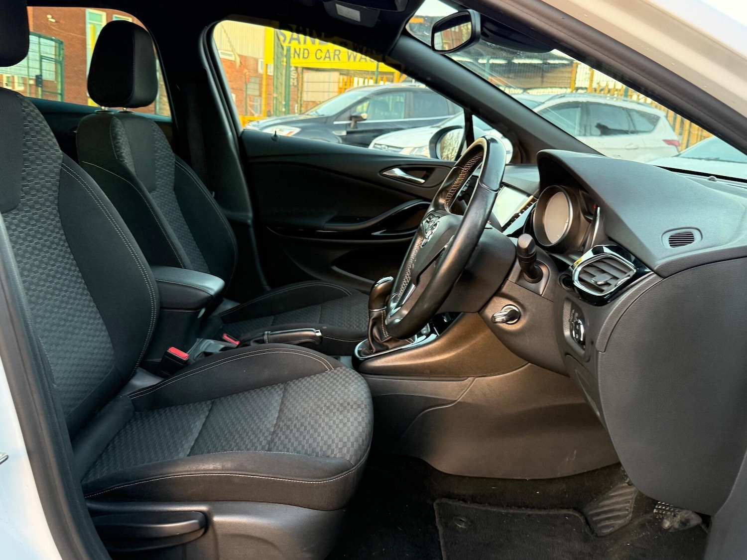 Used Vauxhall Astra for sale - 76728901: Photo 10