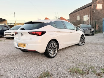Used Vauxhall Astra 2017 for sale - 76728901: Photo
