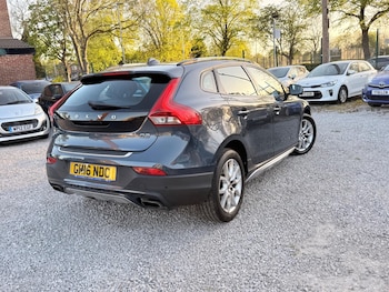 Used Volvo V40 2016 for sale - 78375479: Photo