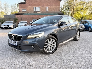 Used Volvo V40 2016 for sale - 78375479: Photo