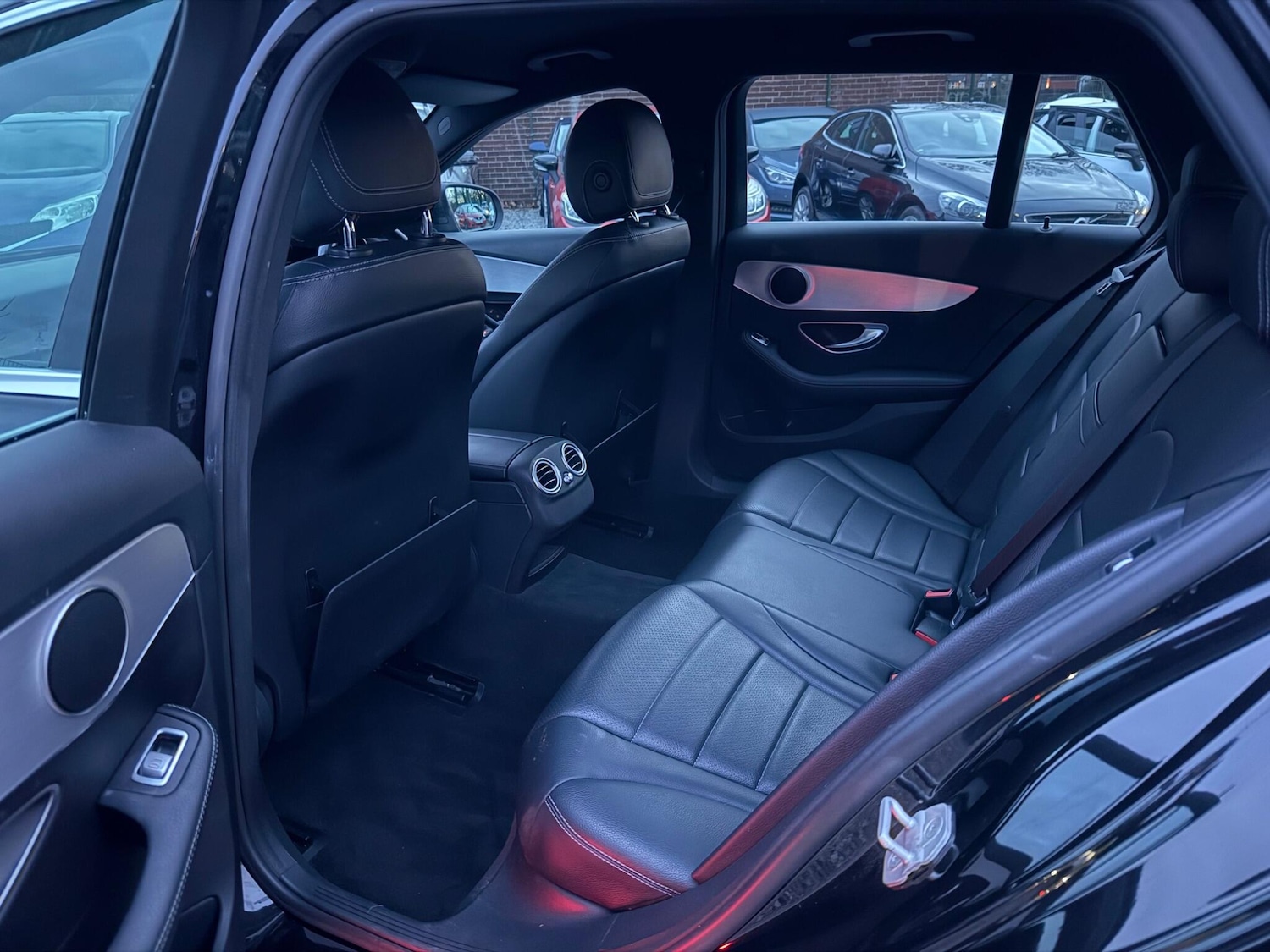 Used Mercedes-Benz C Class 2014 for sale - 77359046: Photo 10