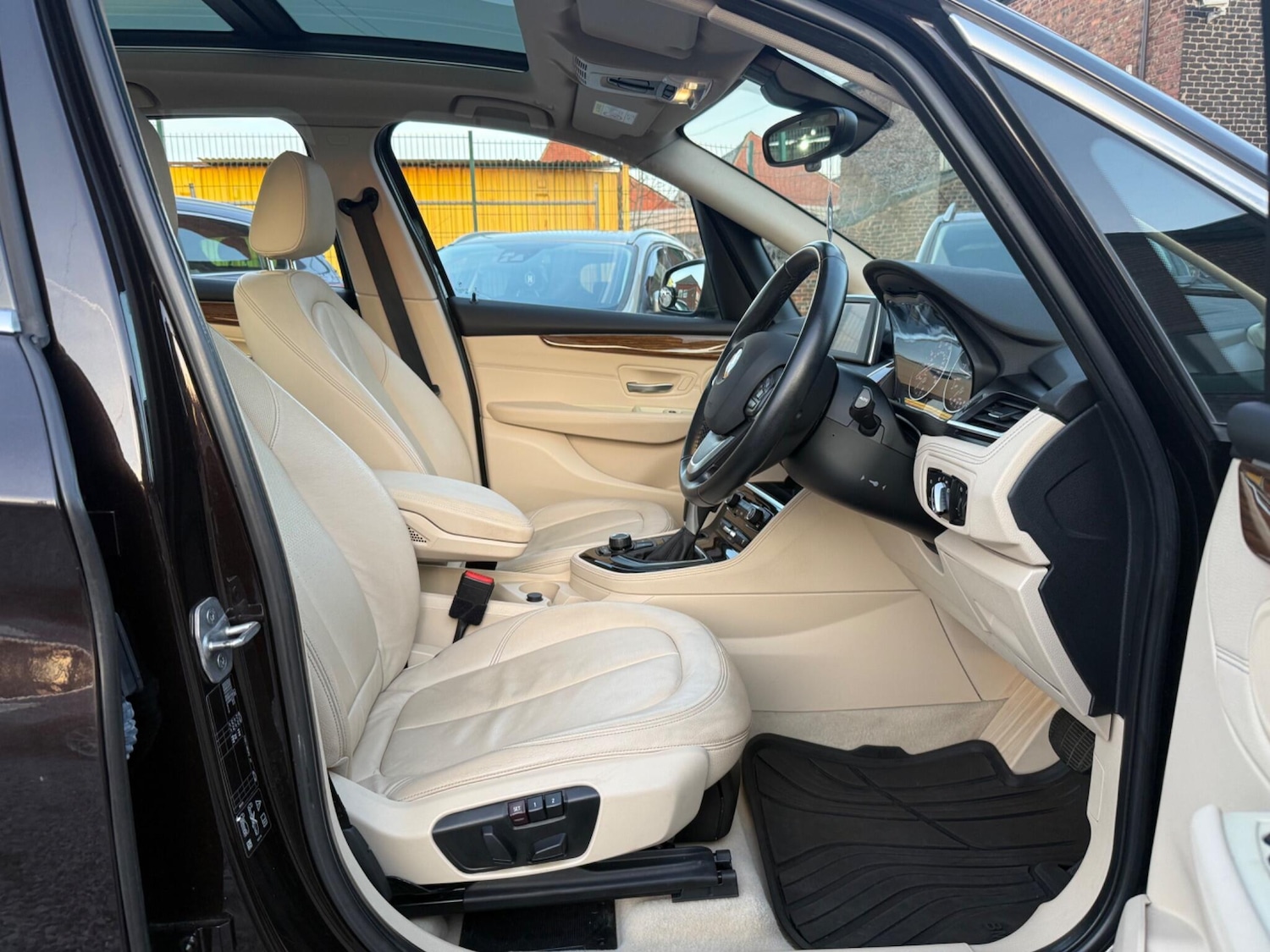 Used BMW 2 Series 2015 for sale - 77671839: Photo 6