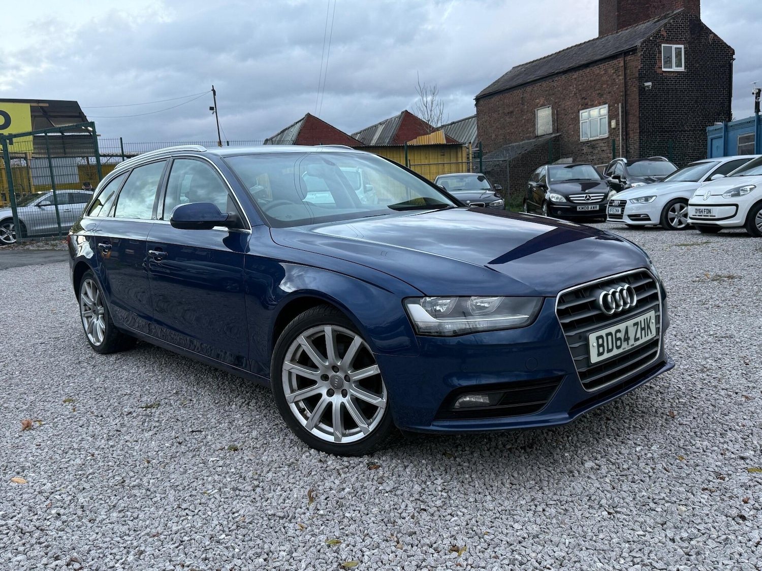 Used Audi A4 Avant for sale - 76728531: Photo 1