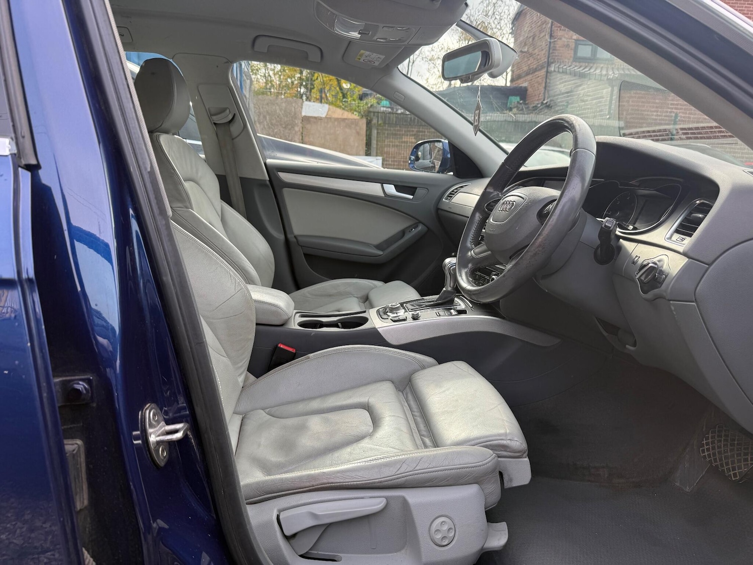 Used Audi A4 Avant for sale - 76728531: Photo 17