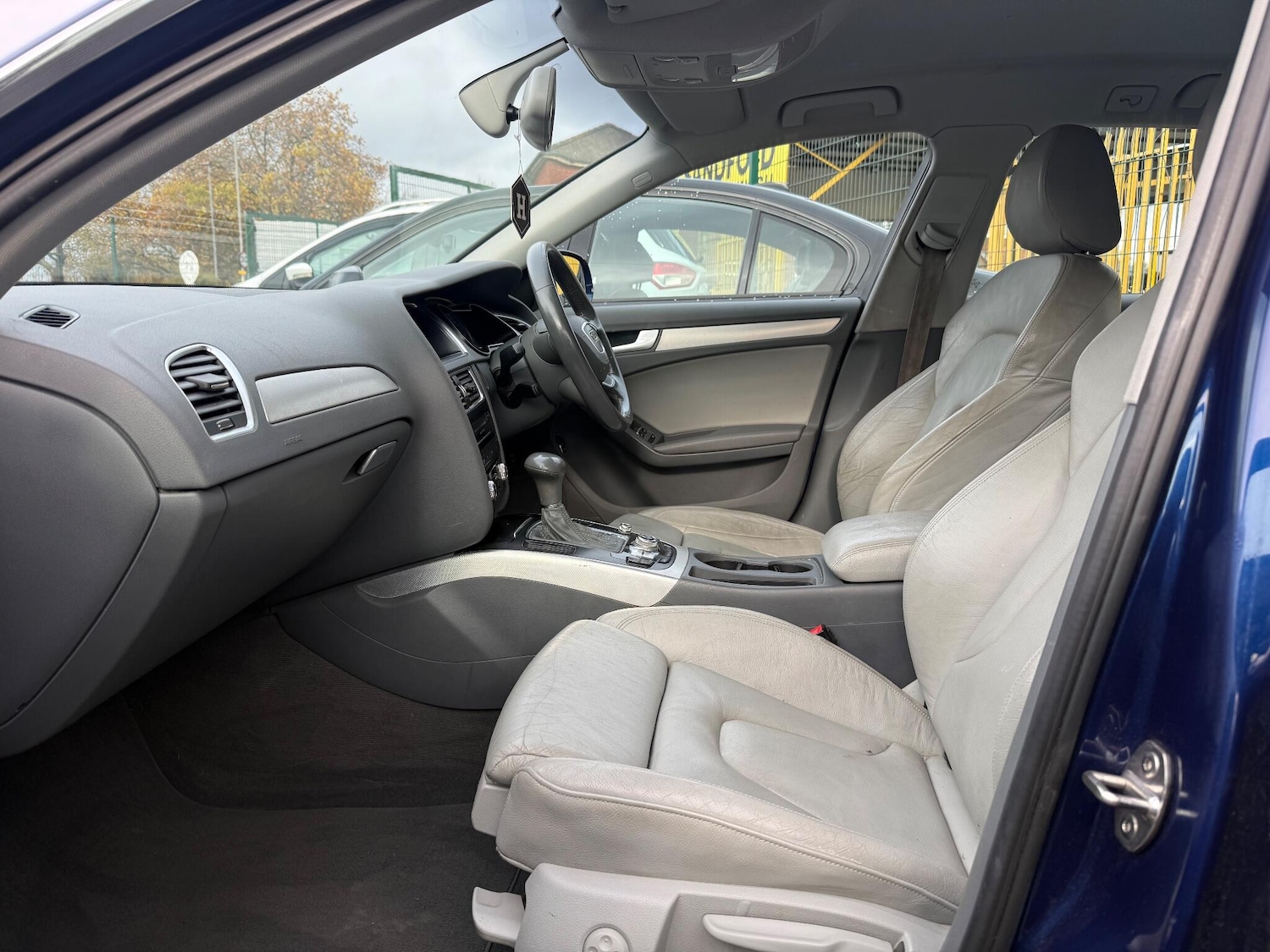 Used Audi A4 Avant for sale - 76728531: Photo 19