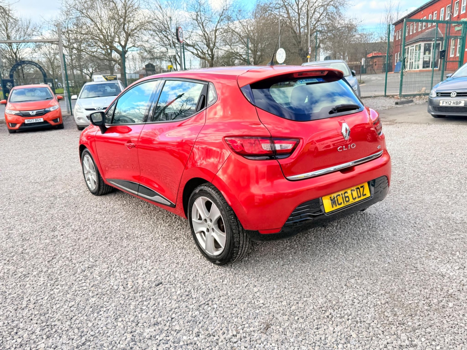 Used Renault Clio for sale - 76728846: Photo 18