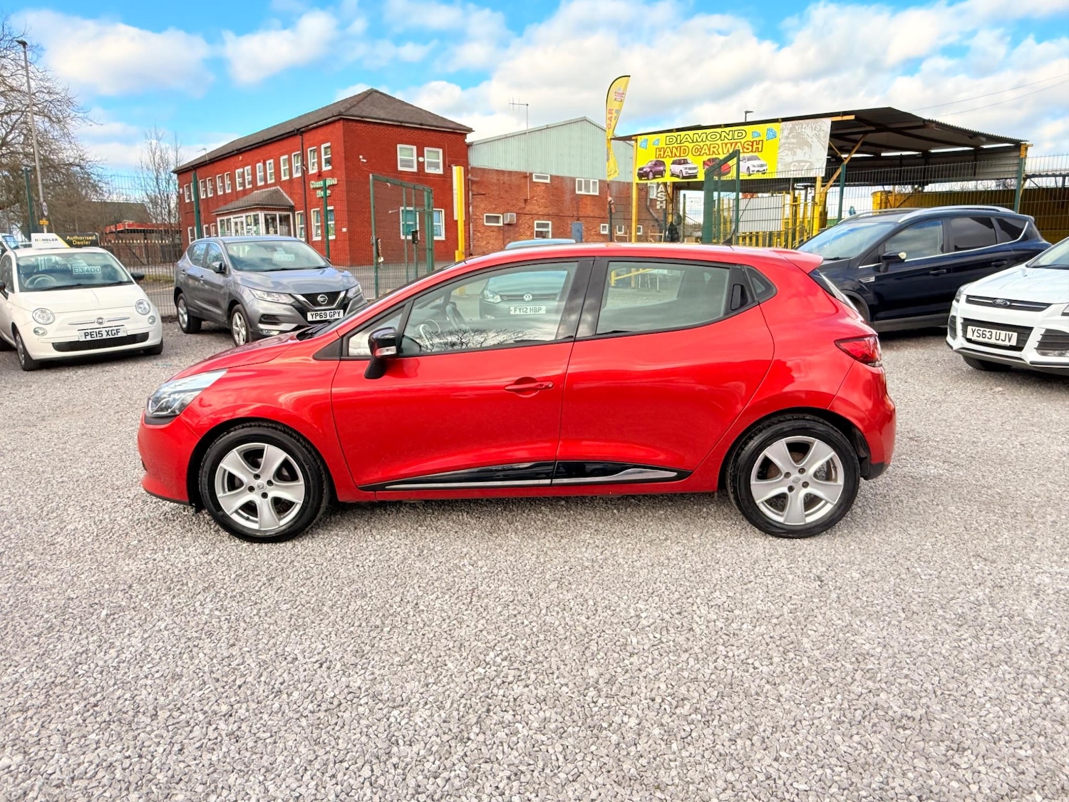 Used Renault Clio for sale - 76728846: Photo 19
