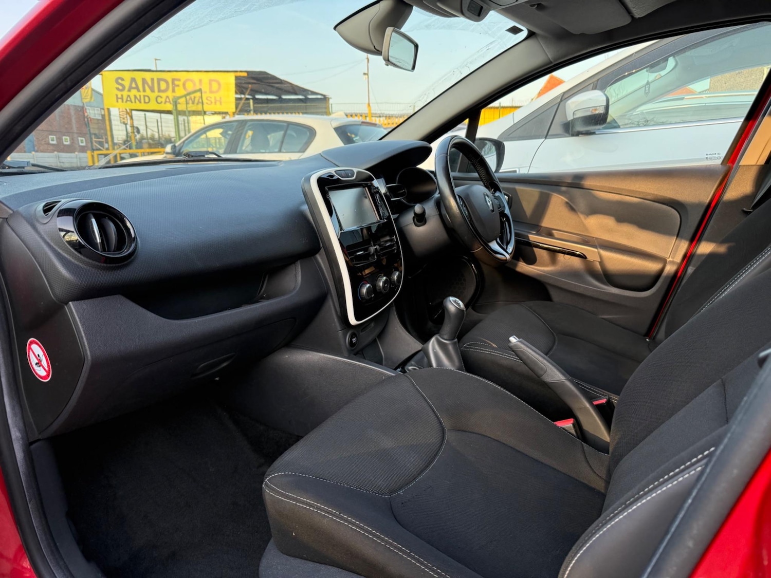 Used Renault Clio for sale - 76728846: Photo 30