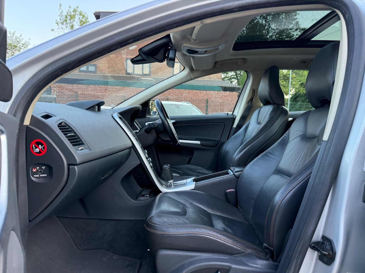 Used Volvo XC60 2009 for sale - 76731102: Photo 39