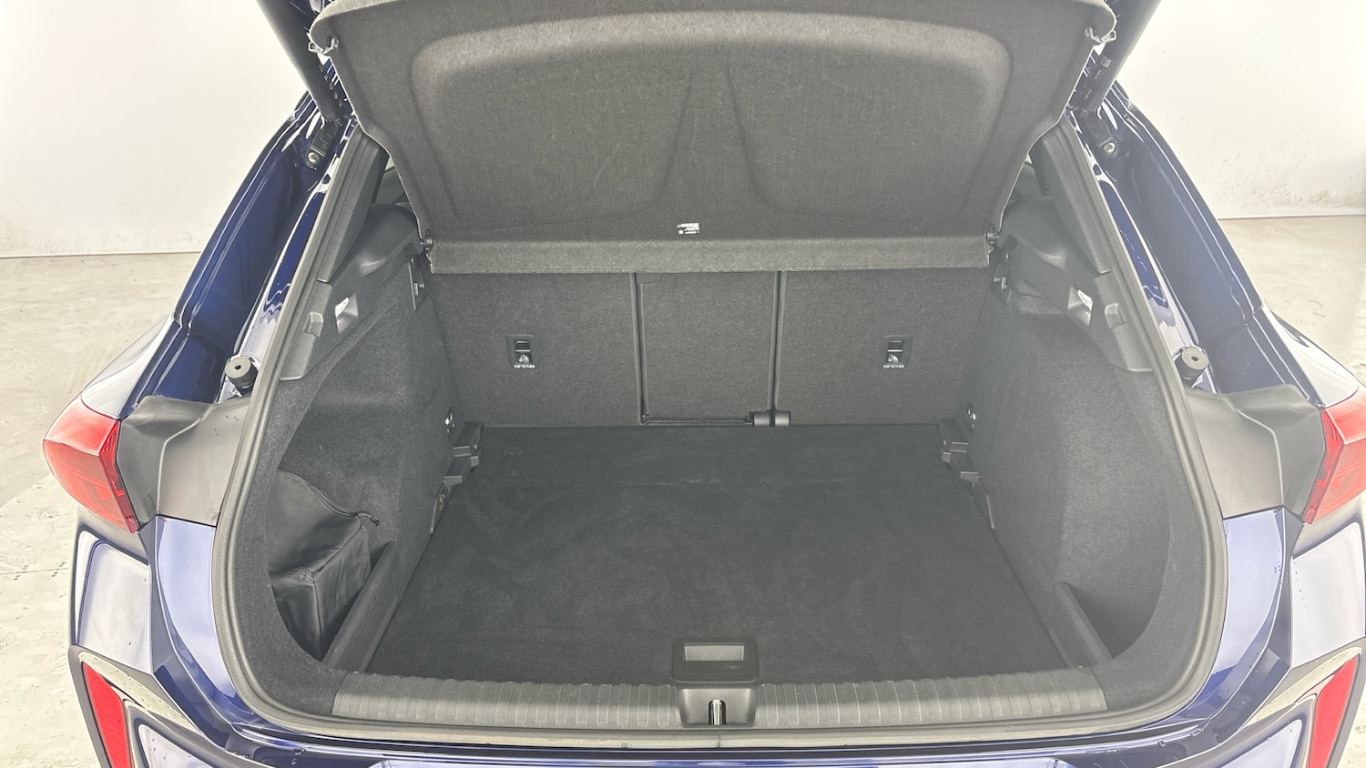 Used Cupra Terramar 2025 for sale - 77665183: Photo 31