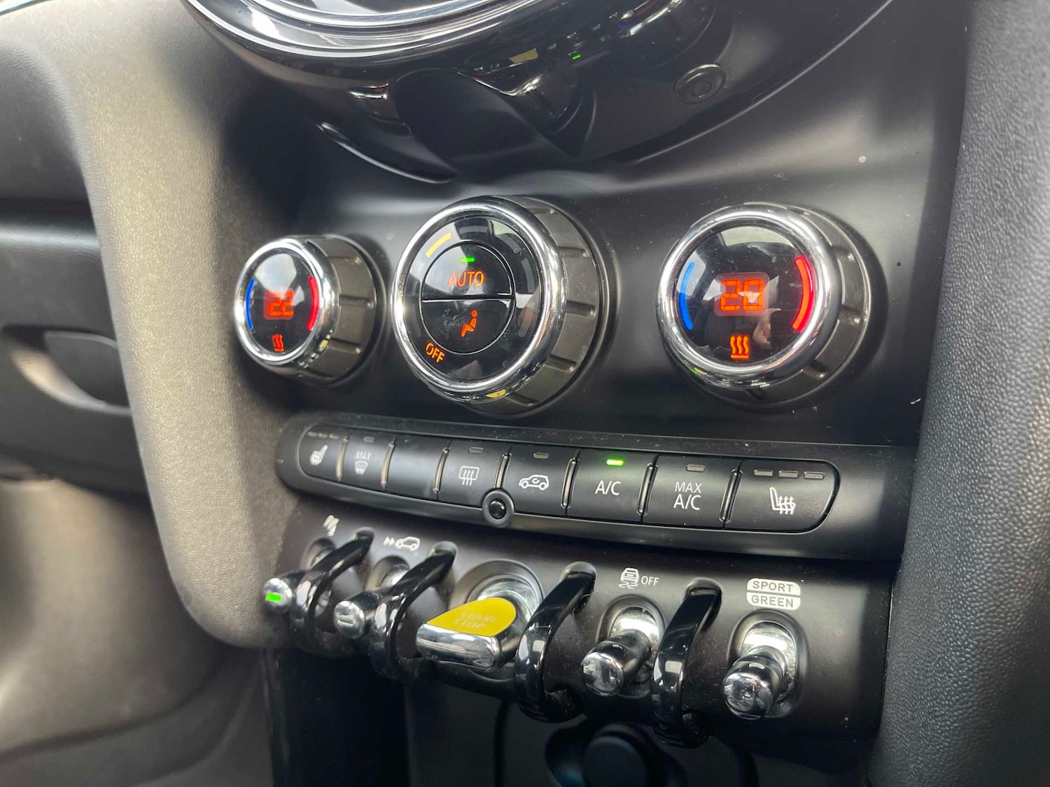 Used MINI Hatch 2021 for sale - 76918996: Photo 12