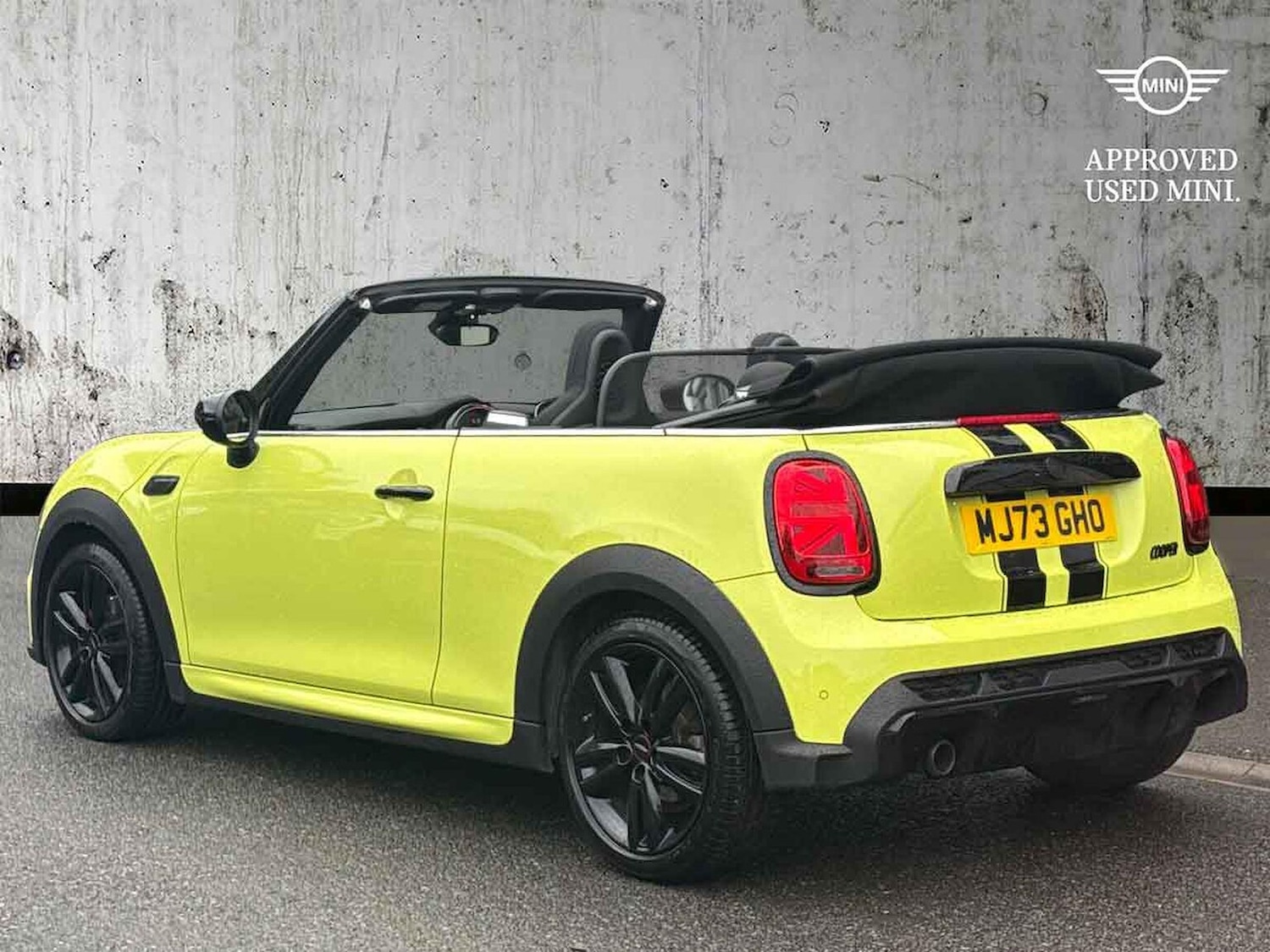 Used MINI Convertible 2023 for sale - 76142956: Photo 3