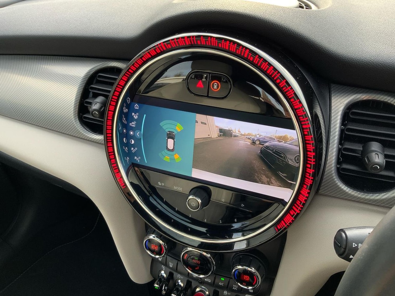 Used MINI Hatch 2023 for sale - 76492368: Photo 11