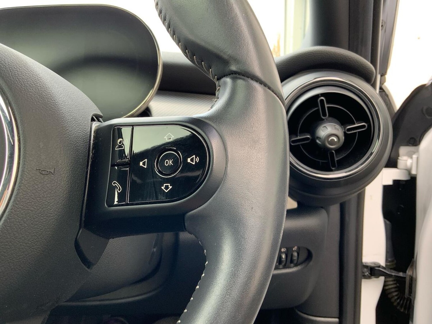 Used MINI Hatch 2023 for sale - 76492368: Photo 26